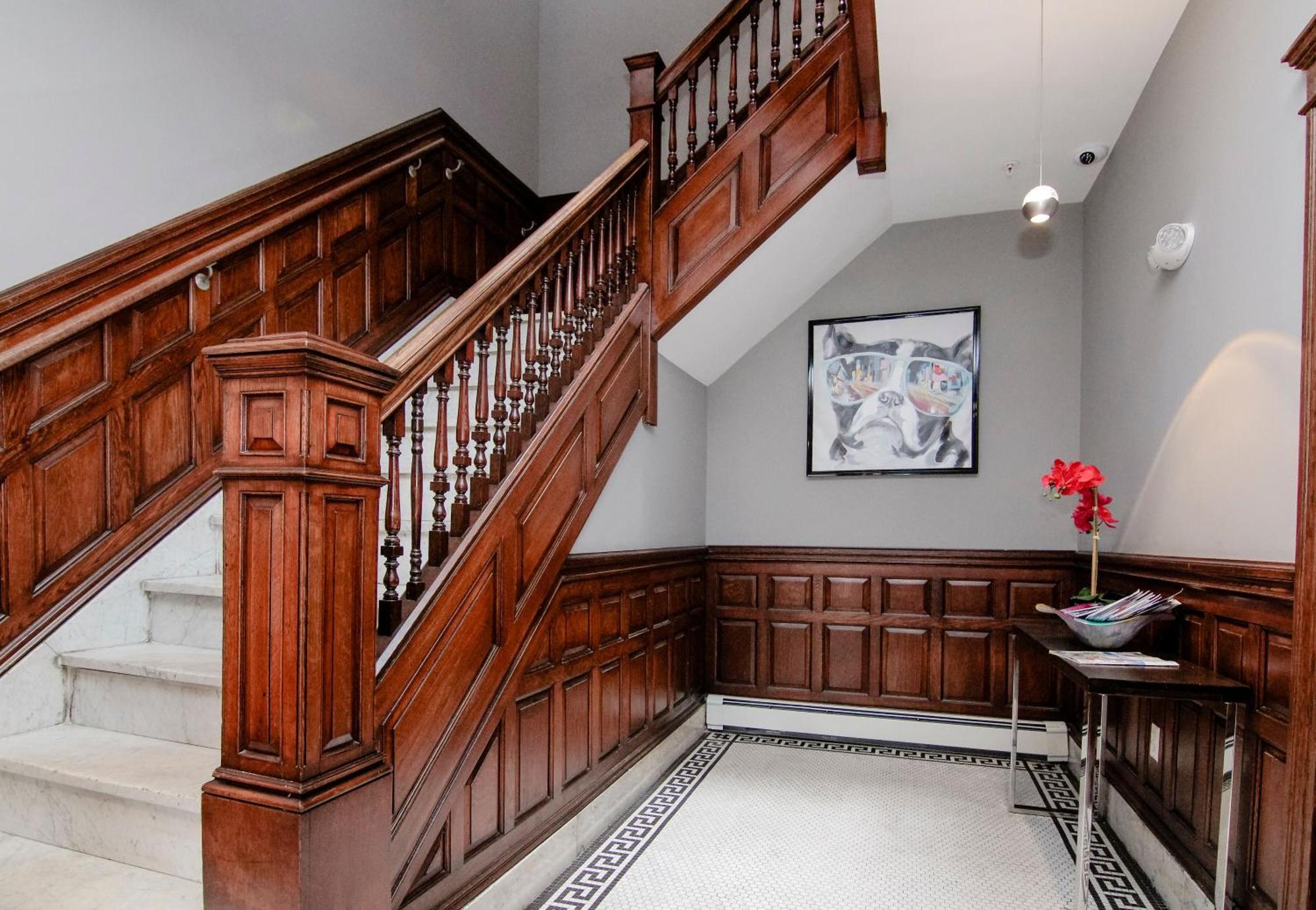 A Stylish Stay W/ A Queen Bed, Heated Floors.. #14 Brookline Exterior photo